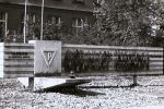b_150_100_16777215_00_images_tarnow_tar_pomnik_stare.jpg